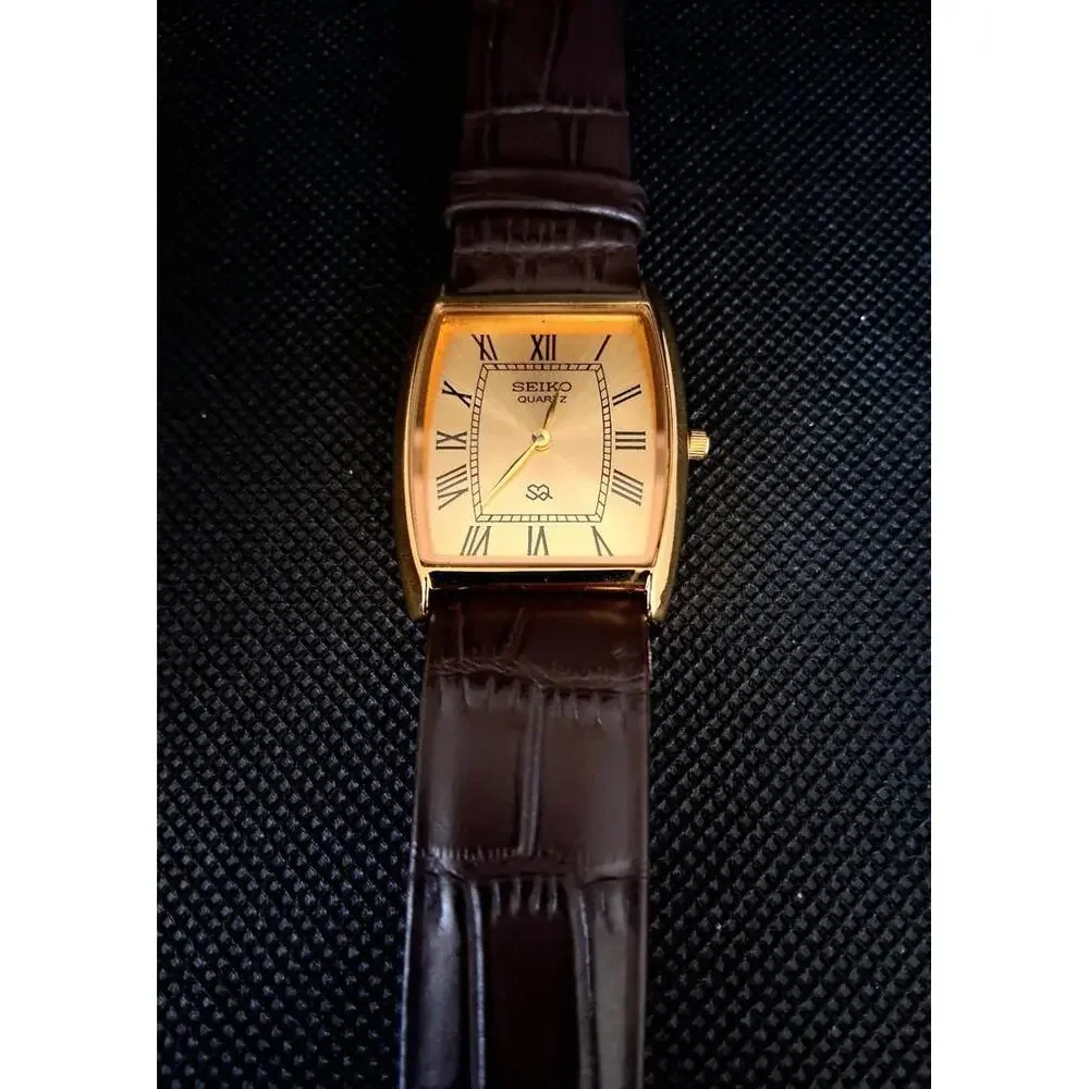Men's Vintage Seiko Barrel/Tonneau Leather Tank‎ RARE